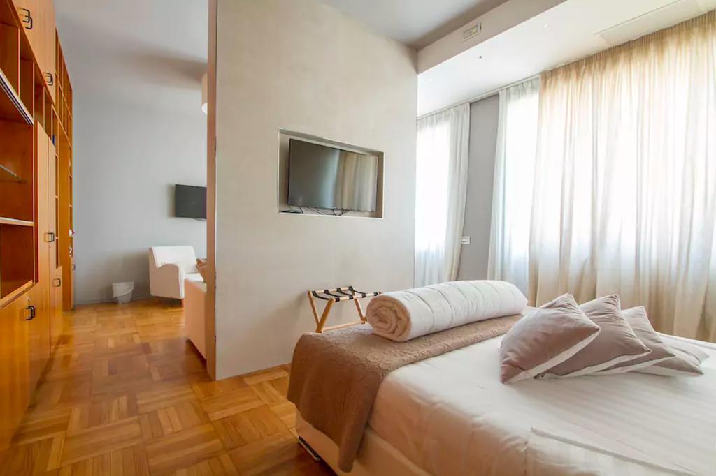 Ginevra Rooms แบร์กาโม ภายนอก รูปภาพ