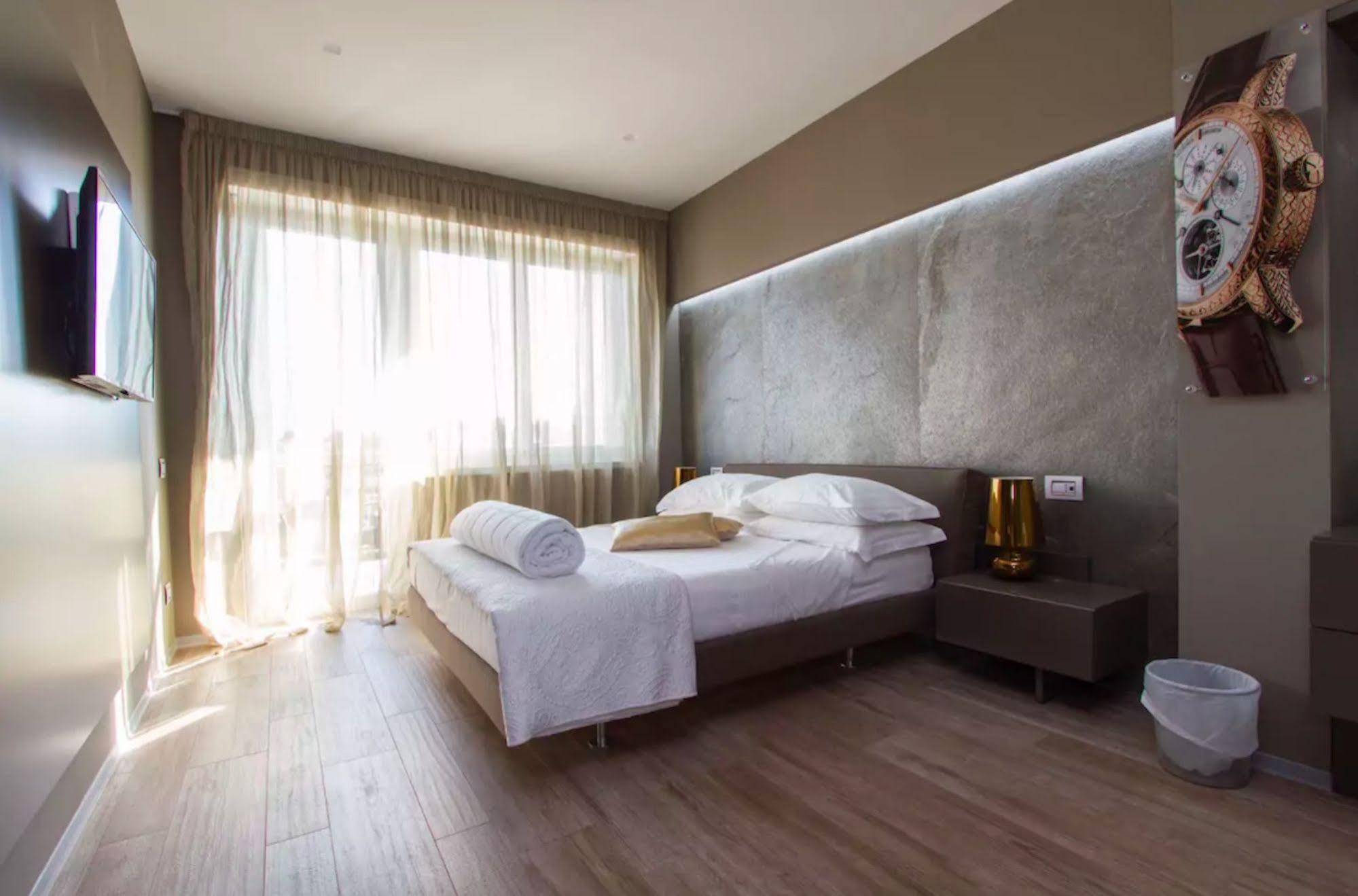 Ginevra Rooms แบร์กาโม ภายนอก รูปภาพ